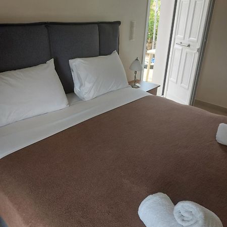 Aegean View Villa 루트라키 외부 사진