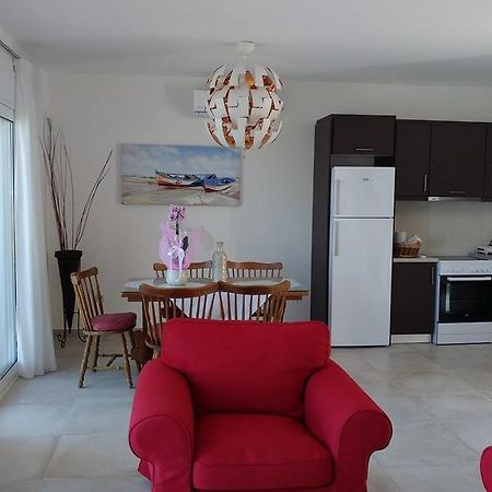 Aegean View Villa 루트라키 외부 사진