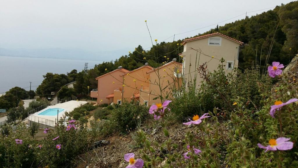 Aegean View Villa 루트라키 외부 사진
