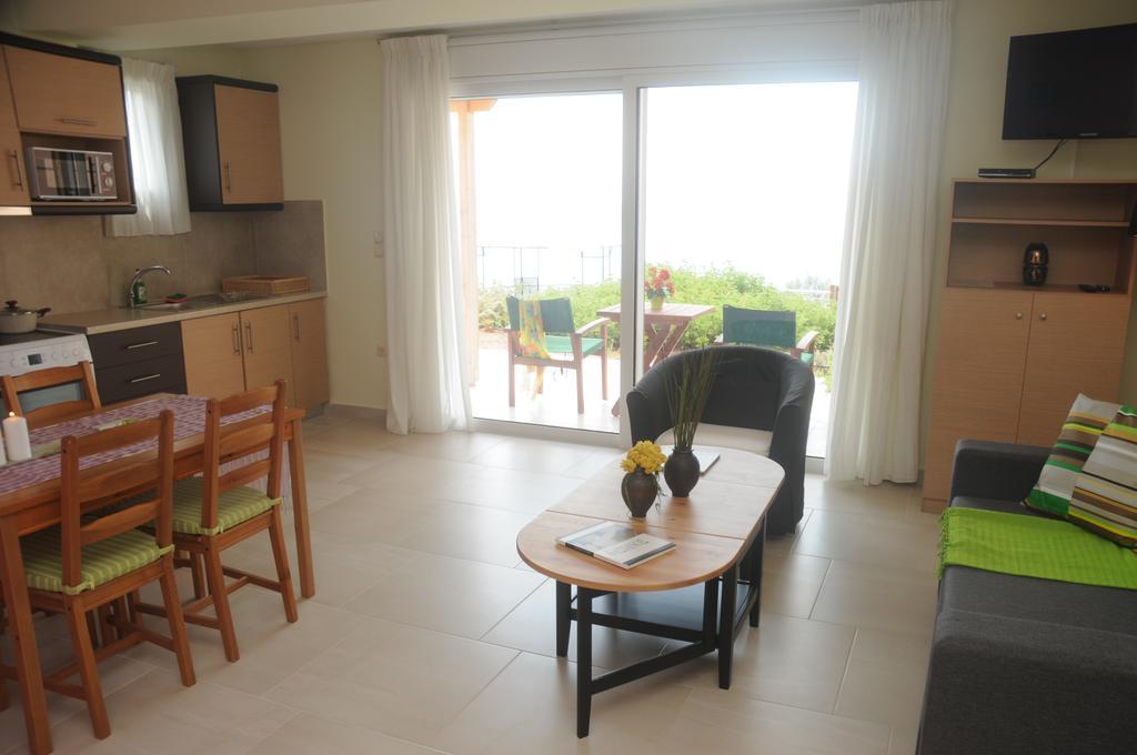Aegean View Villa 루트라키 외부 사진